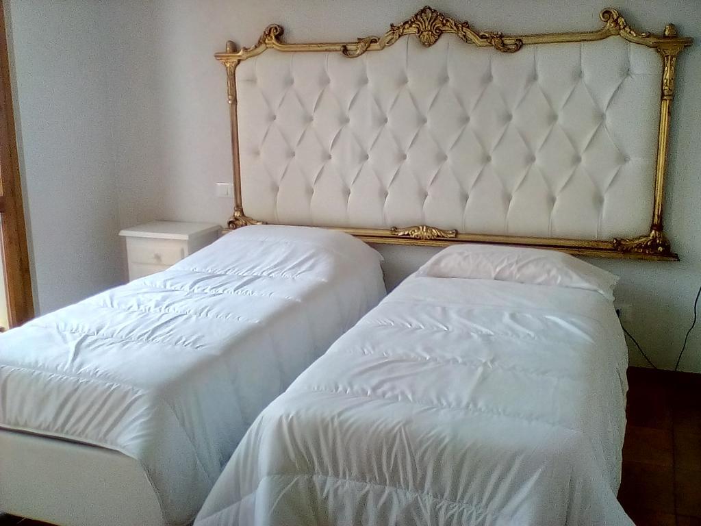 Locanda I Tarocchi Vailate Ngoại thất bức ảnh